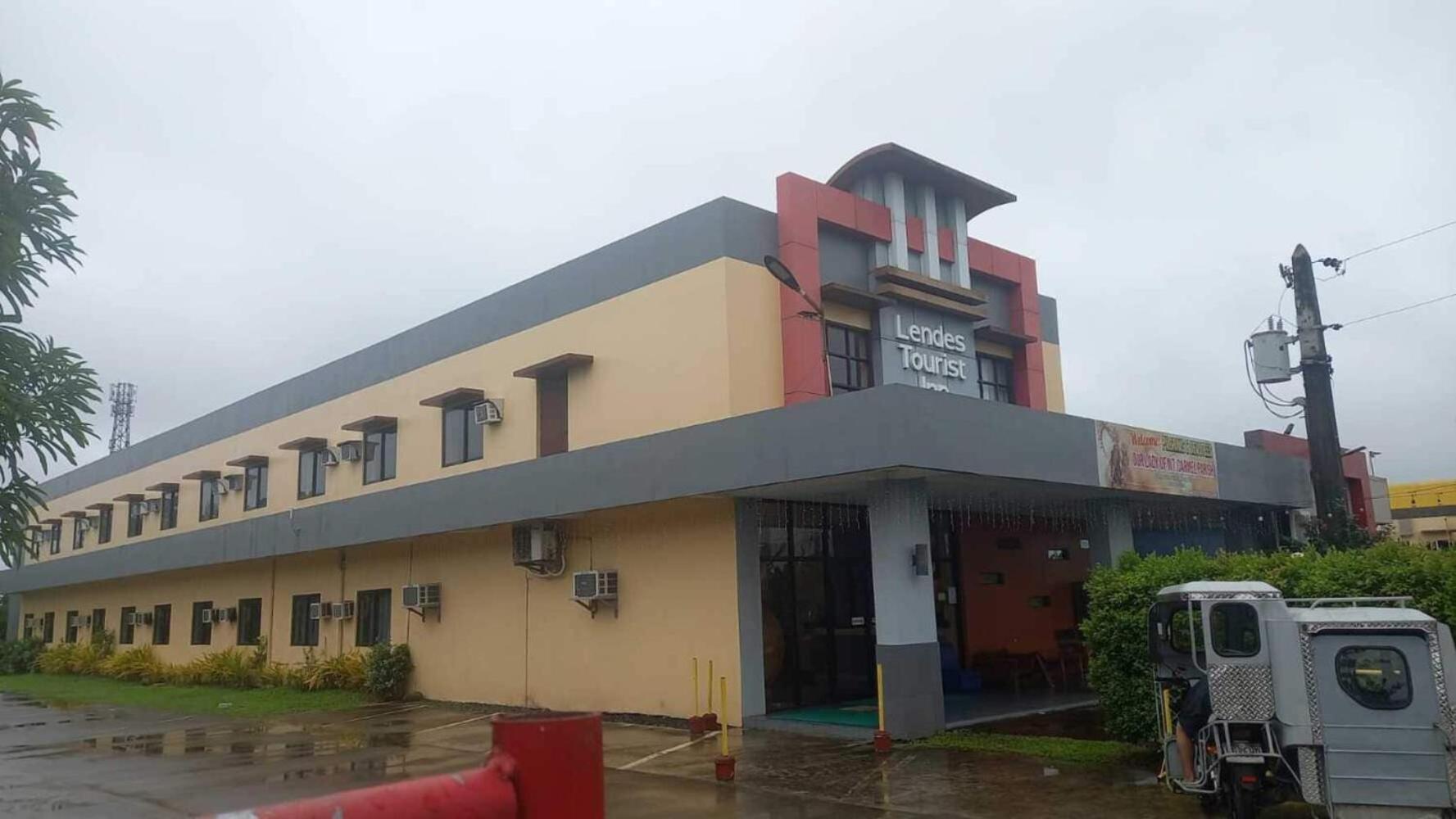 Oyo 1037 Lendes Tourist Inn Main Naga  Exterior photo